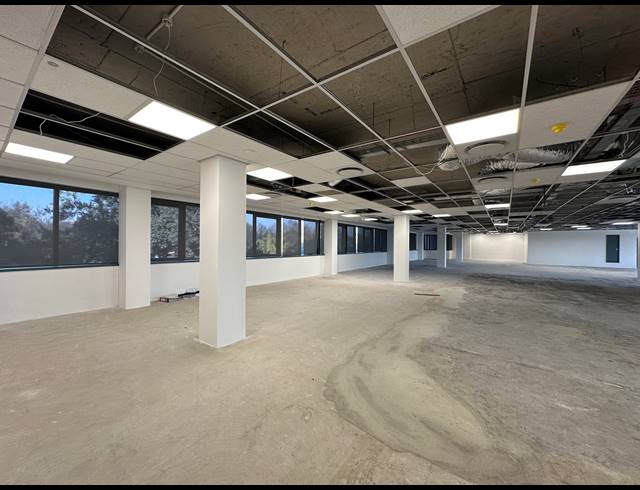 408.60M² OFFICE TO LET IN DORINGKLOOF